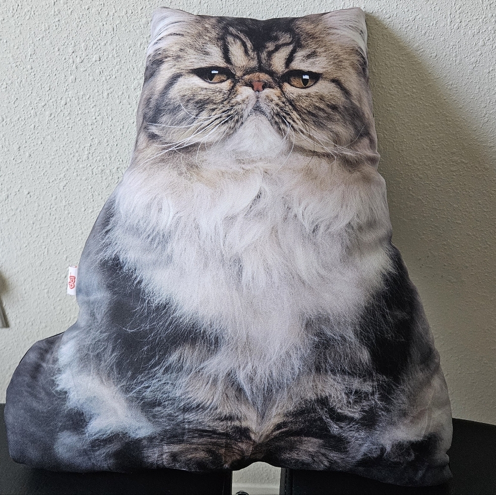 Grumpy Cat Pillow - Picture 2 of 4